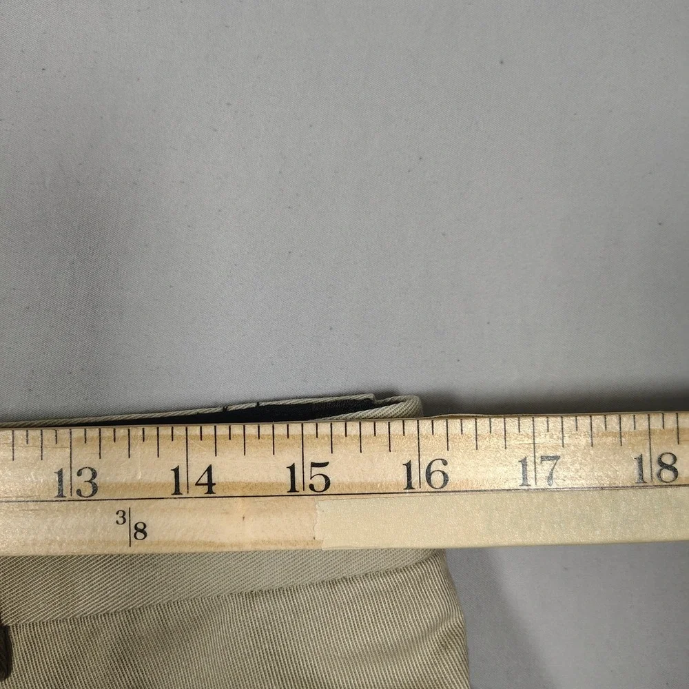 Roundtree & Yorke Chino Pants Mens 32x29 Khaki Straight Leg Twill 100% Cotton